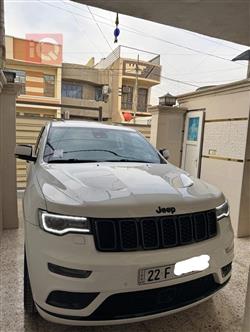 جیپ گراند شیرۆکی
